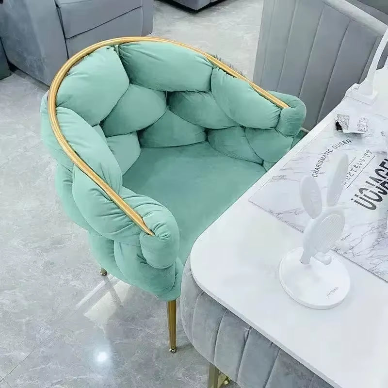 Metal Vanity Chair Sturdy Dining Seat Comfortable Backrest Princess Chair Soft Manicure Chair Suitable for Beauty Salon Bedroom
